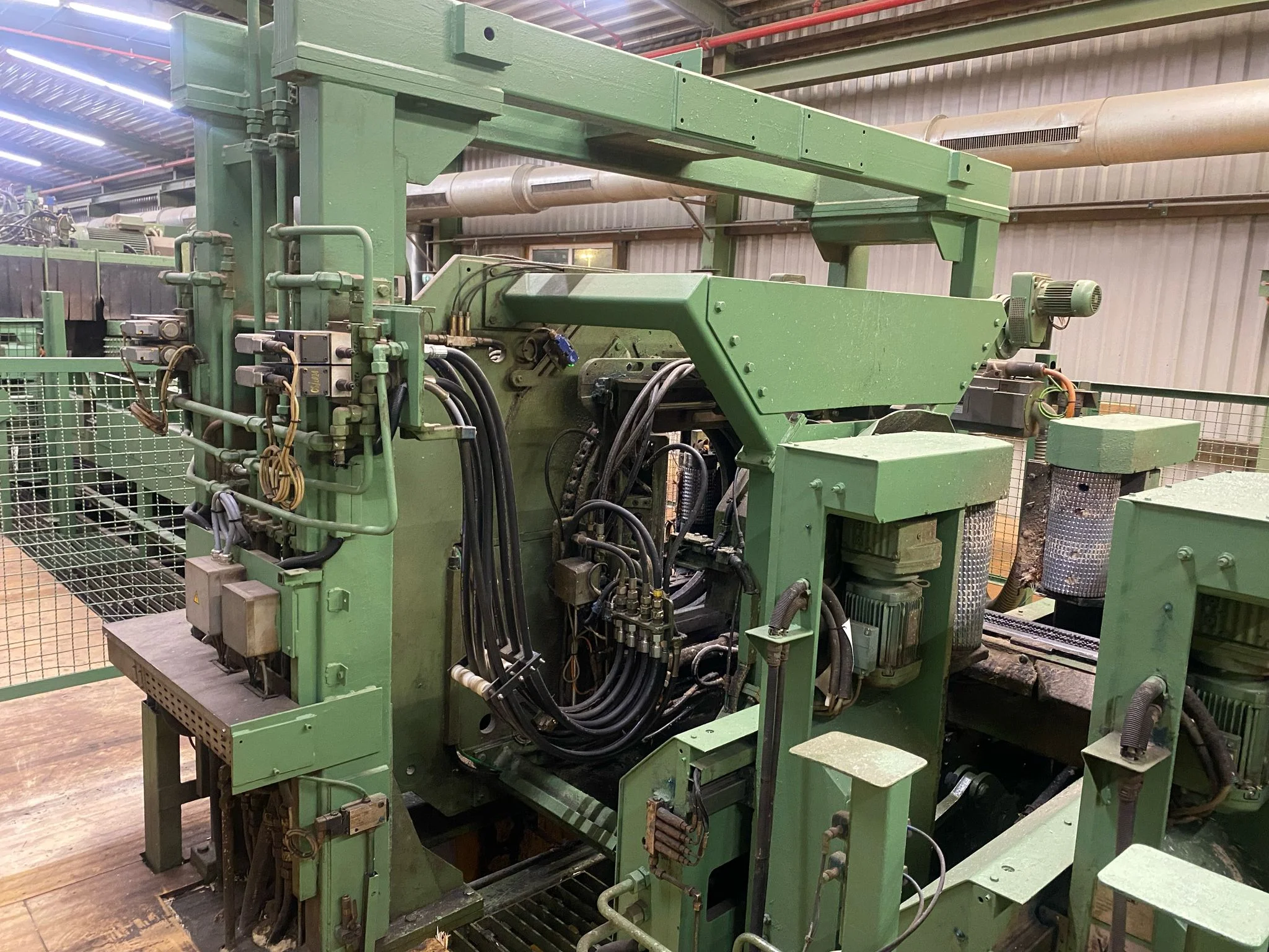 Ligne de coupeurs - Image 6