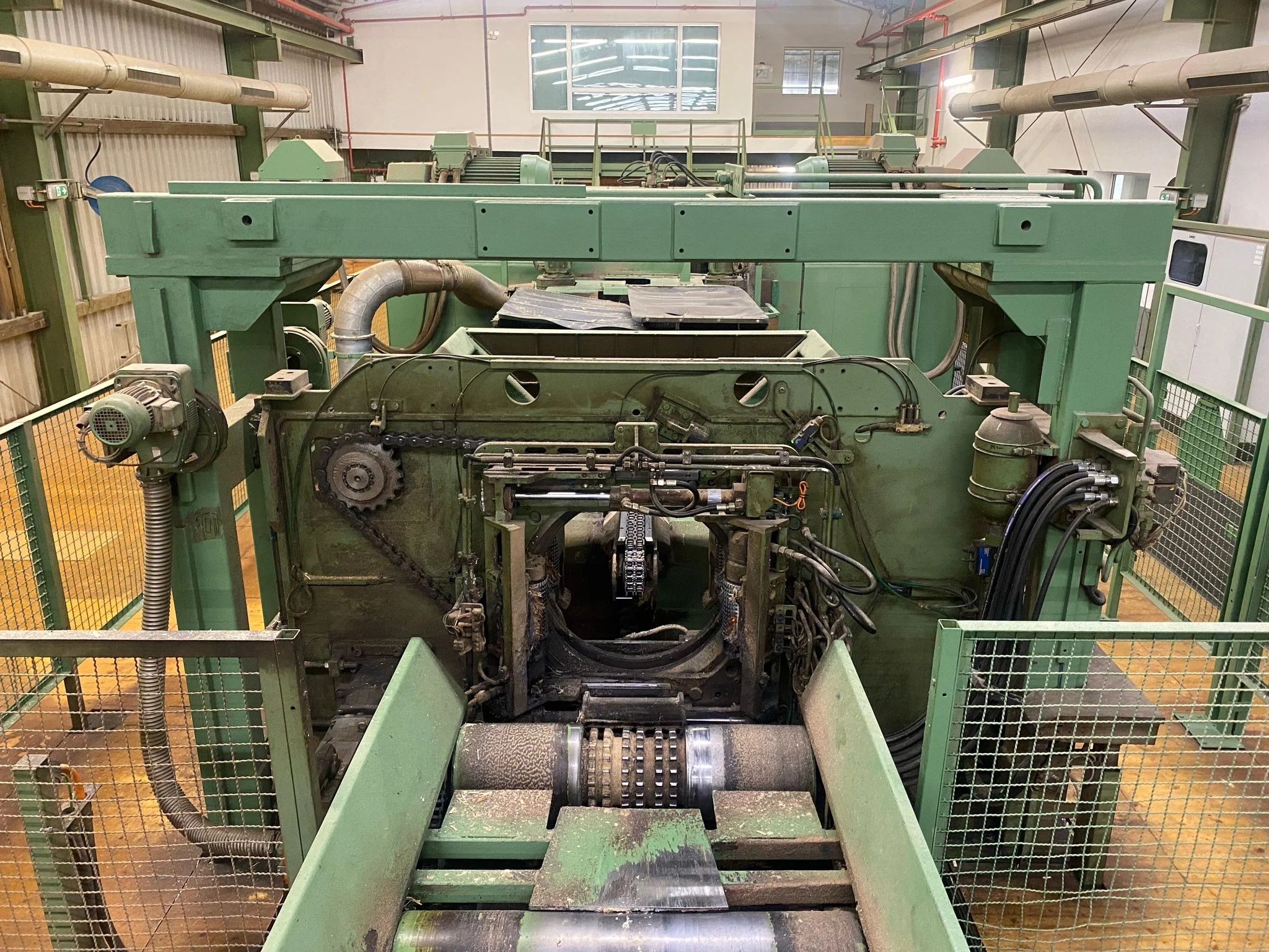 Ligne de coupeurs - Image 10