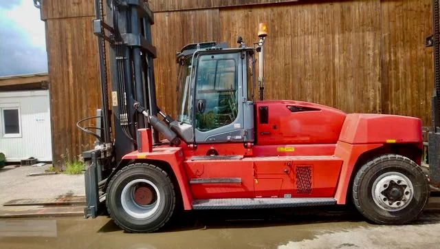 Chariot élévateur frontal - Image 2
